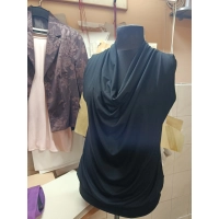 Tunika Alma - czarna z lejącym dekoltem typu woda